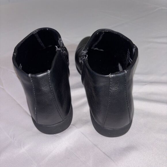 Aerosoles Sophia Women’s Size 7M Faux Leather Ankle Boots - Picture 10 of 11